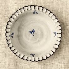 Görseli Galeri görüntüleyiciye yükleyin, Rustik Çukur Tabak (Mavi) (21cm)