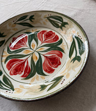 Load image into Gallery viewer, Farmhouse Çukur Tabak (26cm)