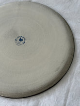 Görseli Galeri görüntüleyiciye yükleyin, Rustik Düz Tabak (28cm)