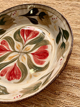 Görseli Galeri görüntüleyiciye yükleyin, Farmhouse Çukur Tabak (26cm)