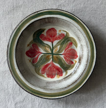 Load image into Gallery viewer, Farmhouse Tabak (18cm)