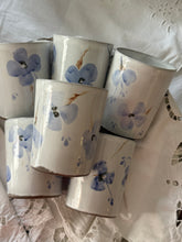 Görseli Galeri görüntüleyiciye yükleyin, Mavili Büyük Bardak (300ml)