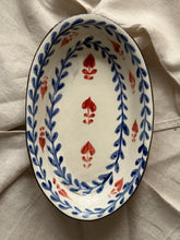 Görseli Galeri görüntüleyiciye yükleyin, Rustik Oval Servis Tabağı (25x15cm)