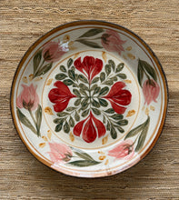 Görseli Galeri görüntüleyiciye yükleyin, Farmhouse Çukur Tabak (26cm)