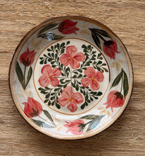 Görseli Galeri görüntüleyiciye yükleyin, Farmhouse Çukur Tabak (26cm)