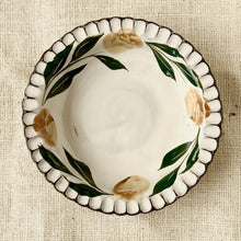 Görseli Galeri görüntüleyiciye yükleyin, Rustik Çukur Tabak (Yeşil&amp;Bej) (21cm)