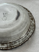 Laden Sie das Bild in den Galerie-Viewer, Rustik Çukur Tabak (21cm)