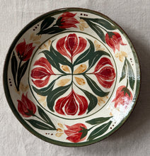 Laden Sie das Bild in den Galerie-Viewer, Farmhouse Çukur Tabak (26cm)