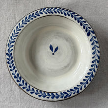 Laden Sie das Bild in den Galerie-Viewer, Rustik Çukur Tabak (21cm)