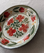 Laden Sie das Bild in den Galerie-Viewer, Farmhouse Çukur Tabak (26cm)