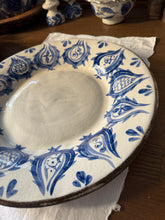 Görseli Galeri görüntüleyiciye yükleyin, XL Rustik Yatay Servis Tabağı (36cm)