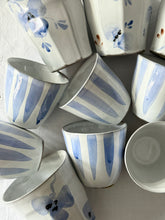 Görseli Galeri görüntüleyiciye yükleyin, Mavili Bardak Çizgili (100ml)